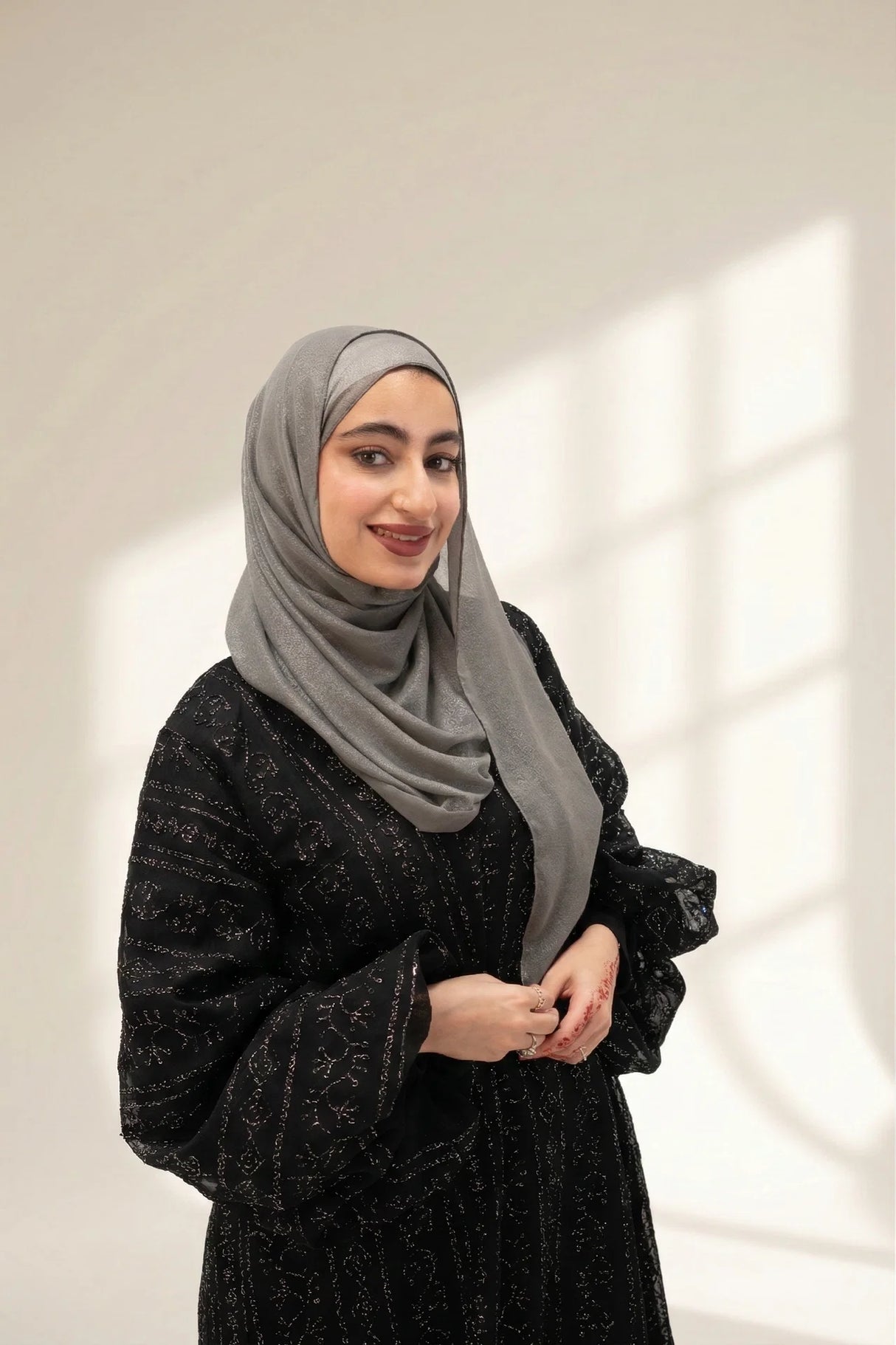 Shal Lam'a Hijab