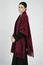 Original Wool Shawl – Dark Burgundy – side without glasses