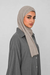 Kresha Thailendi Hijab